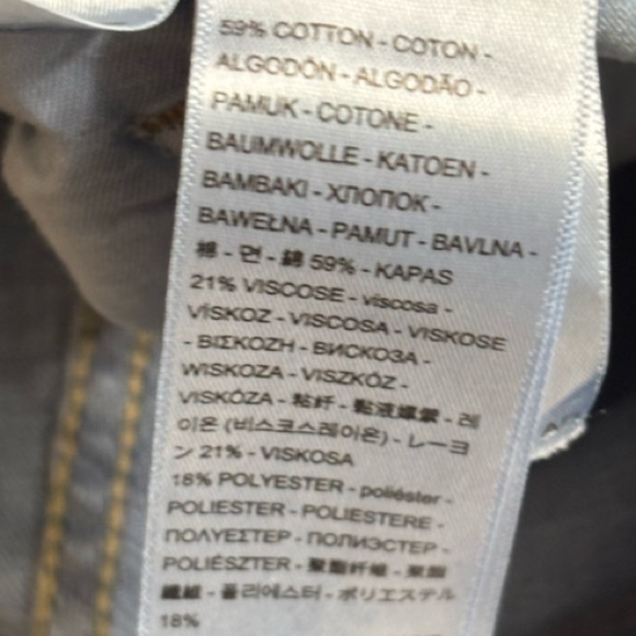 Levi's Women's 315 Shaping Boot Cut Jeans Size 30 Mid Rise Medium Wash Jeans - Picture 11 of 16